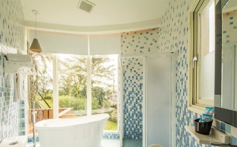 هتل The Riverview Retreats