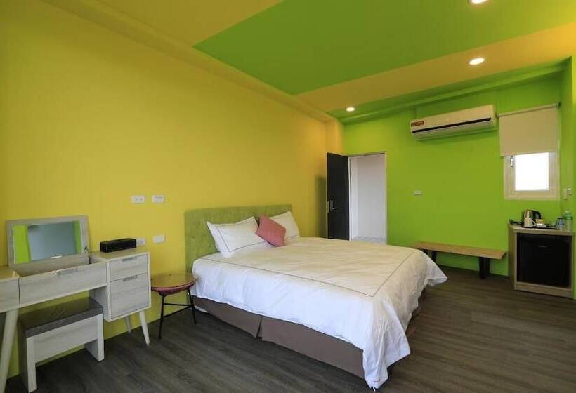 هتل The Riverview Retreats