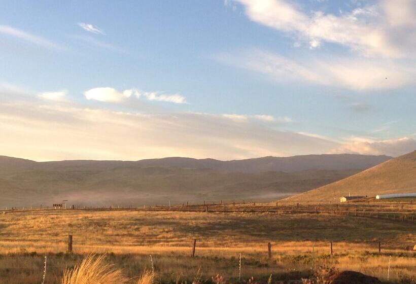 هتل Tussock Lodge Waipiata