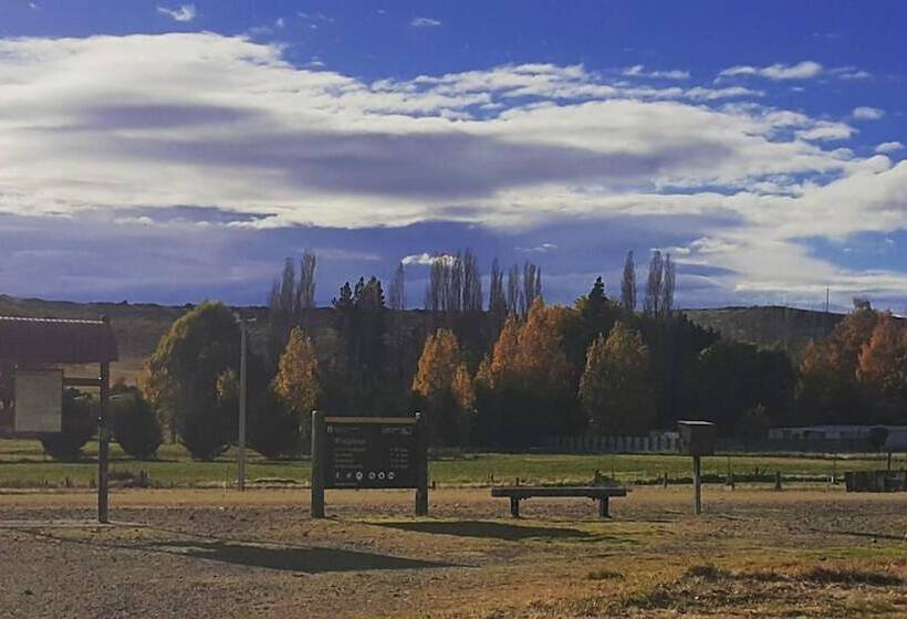 هتل Tussock Lodge Waipiata