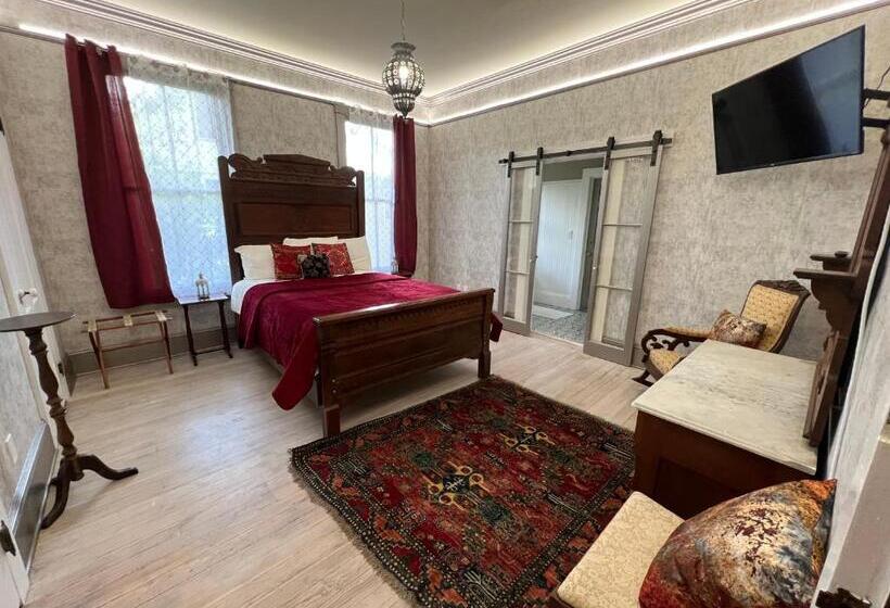 1001 Nights Historic Bed And Breakfast Adults Only