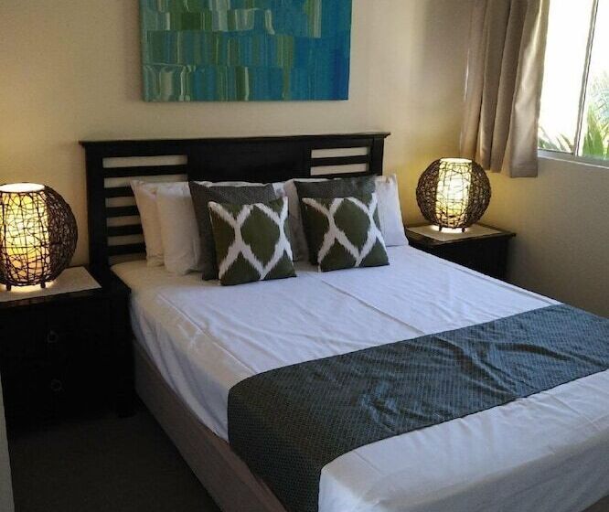 Airlie Central Apartments