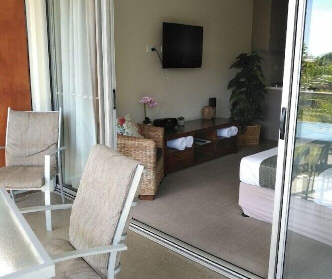 Airlie Central Apartments