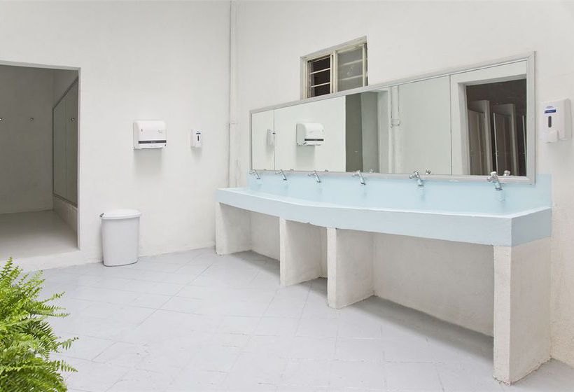 ユースホステル Casa San Ildefonso