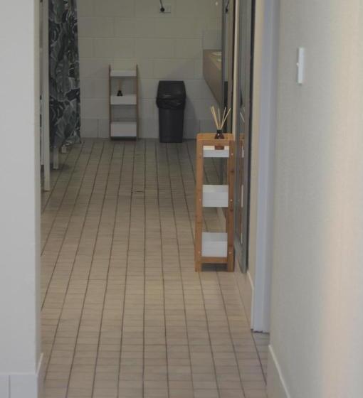 הוסטל Youth Shack Backpackers Darwin