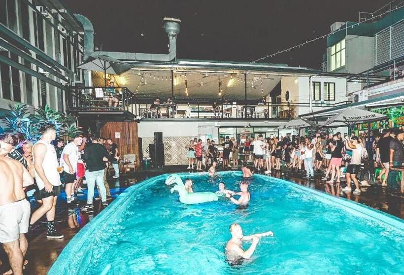 הוסטל Youth Shack Backpackers Darwin