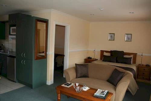 Alpine Springs Motel