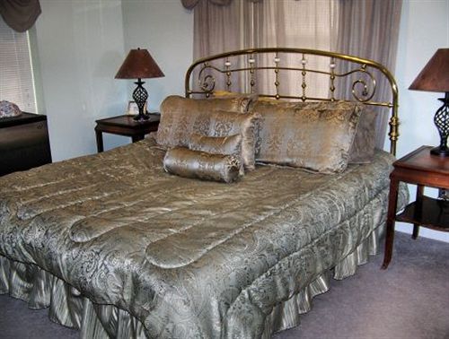 צימר Lil Black Bear Inn