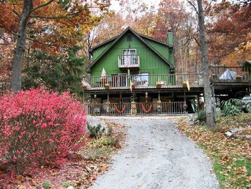 Bed & Breakfast Lil Black Bear Inn