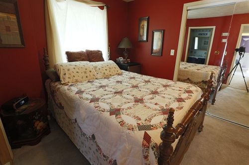 צימר Lil Black Bear Inn