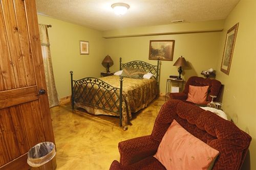 צימר Lil Black Bear Inn