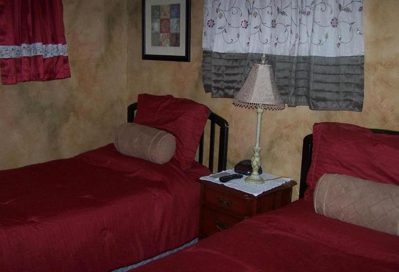 Amid Summer's Inn Bed And Breakfast