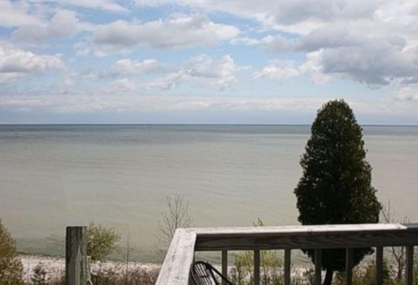 At The Waters Edge Bed & Breakfast