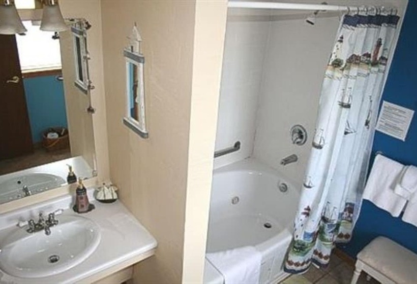 At The Waters Edge Bed & Breakfast