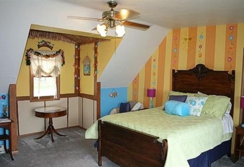 At The Waters Edge Bed & Breakfast