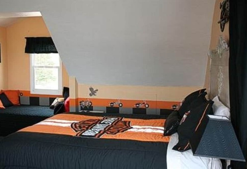 At The Waters Edge Bed & Breakfast