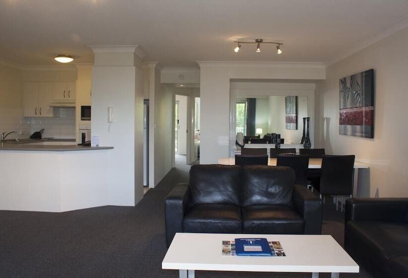 Bayview Bay Apartments & Marina