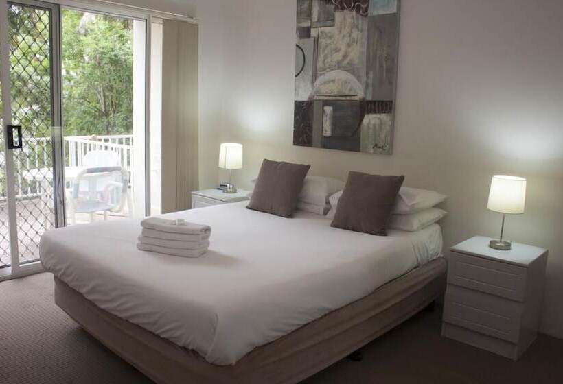 Bayview Bay Apartments & Marina