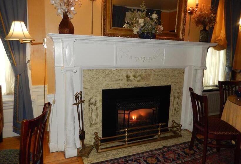 مبيت وإفطار A Cambridge House Inn