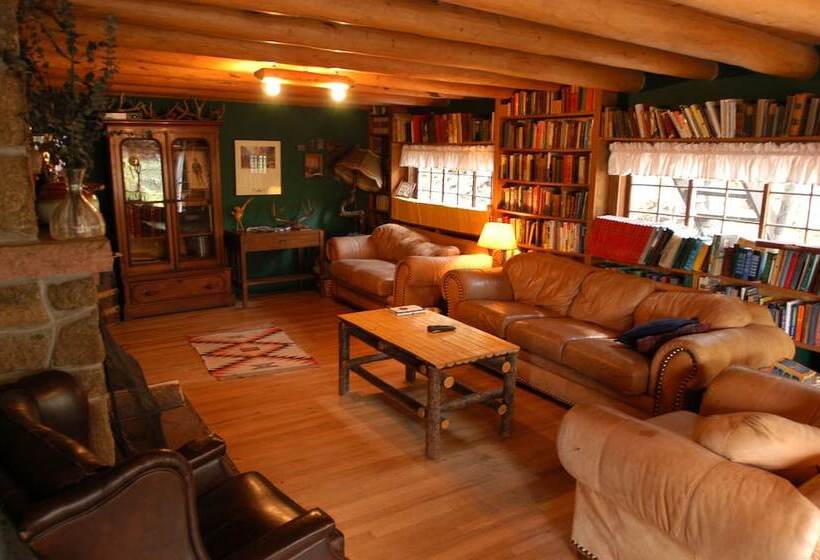 צימר Baldpate Inn