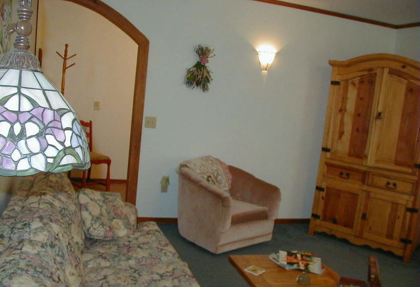 민박 Bears Lair Inn