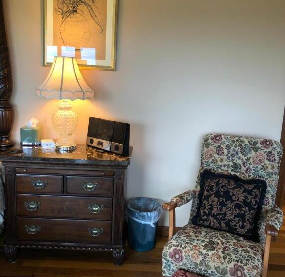 민박 Coppertoppe Inn & Retreat Center