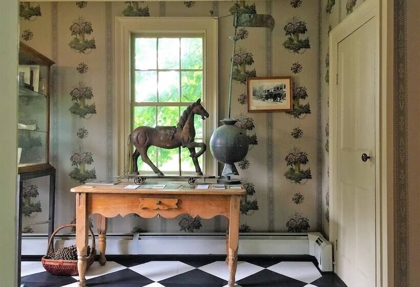 مبيت وإفطار Eddington House Inn