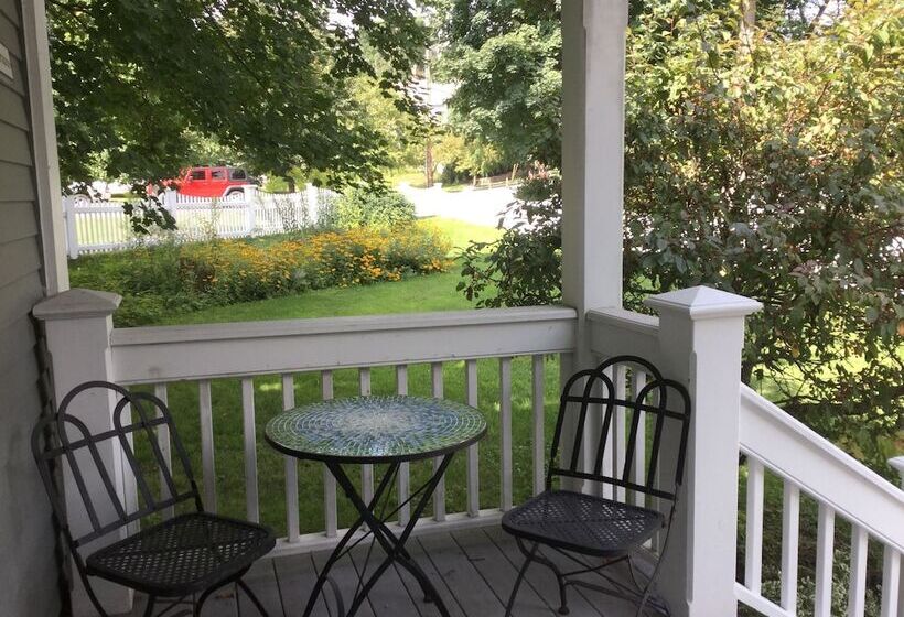 مبيت وإفطار Eddington House Inn