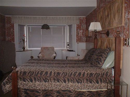 مبيت وإفطار Glass Beach Inn