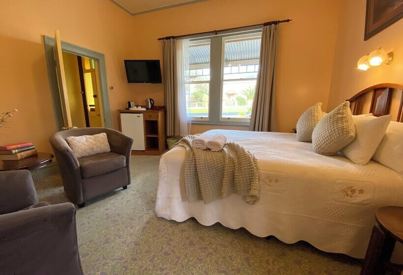 مبيت وإفطار Hanlon Guest House