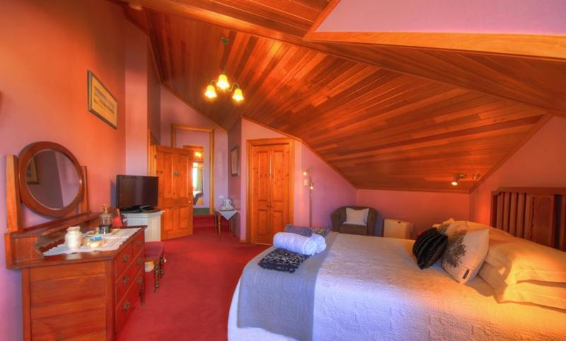 مبيت وإفطار Hanlon Guest House