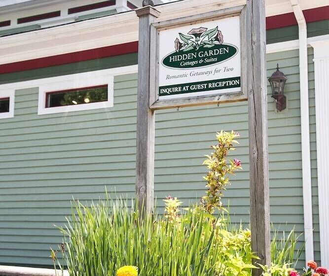 Bed and Breakfast Hidden Garden Cottages & Suites