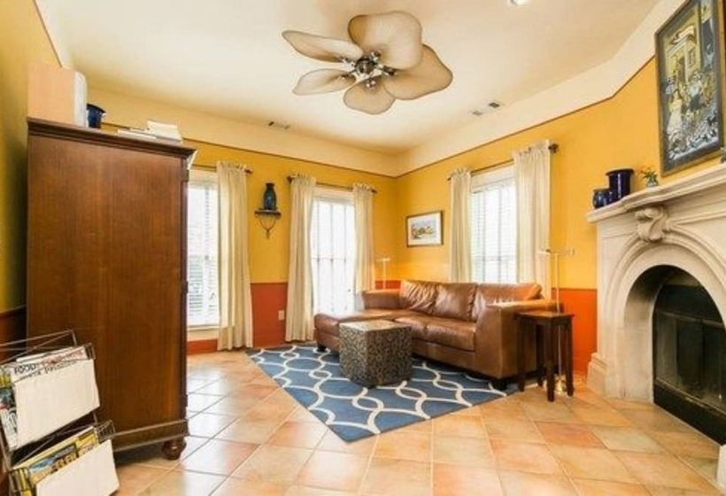 Bed and Breakfast Hidden Garden Cottages & Suites