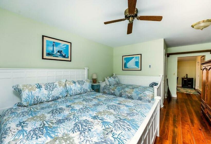 ベッドアンドブレックファースト The Inn At The Oaks