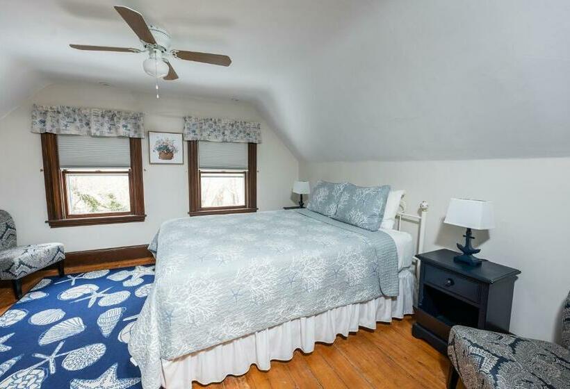 ベッドアンドブレックファースト The Inn At The Oaks