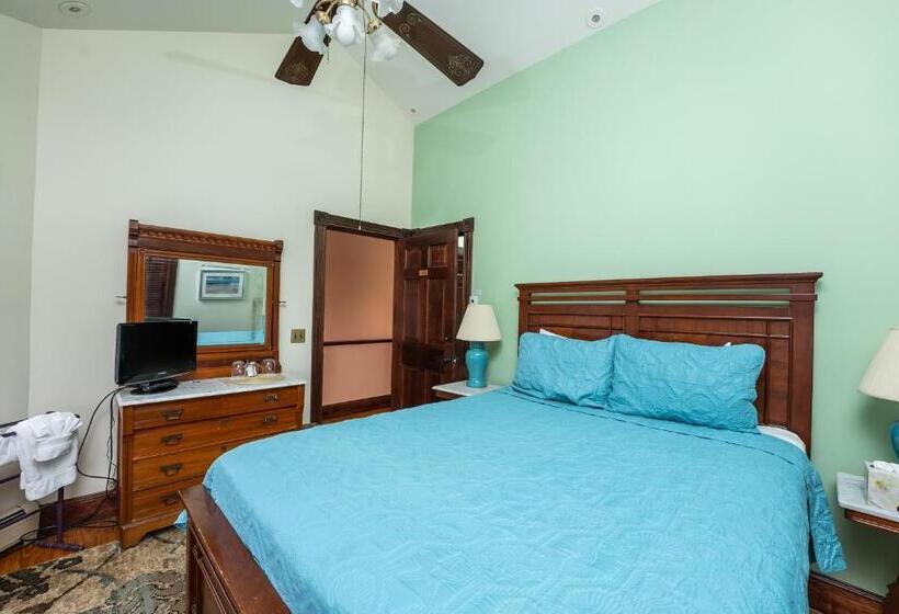 ベッドアンドブレックファースト The Inn At The Oaks