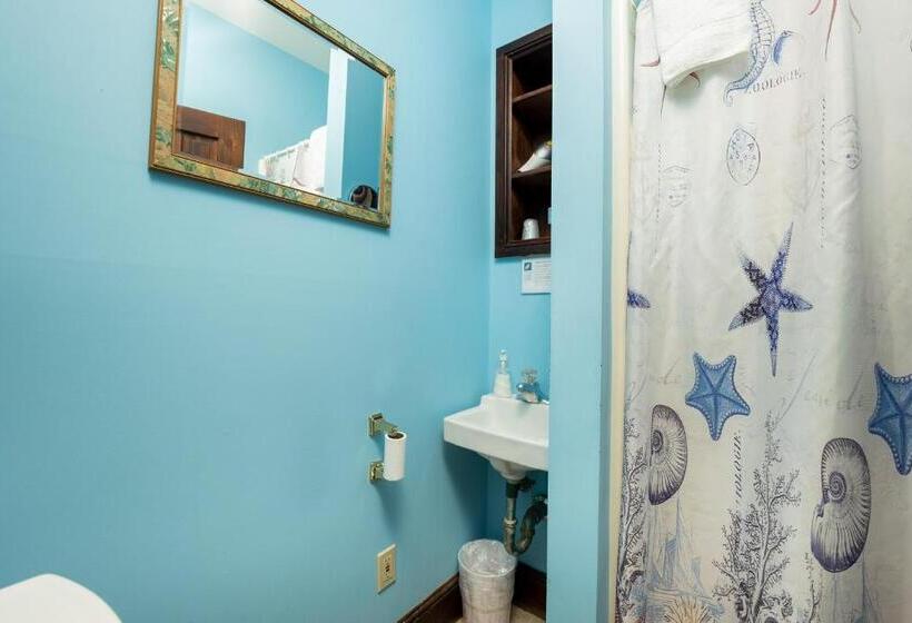 ベッドアンドブレックファースト The Inn At The Oaks