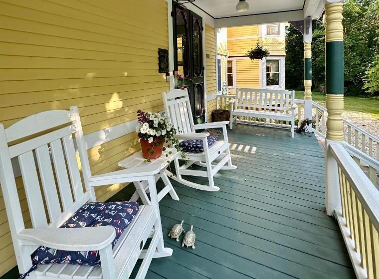 ベッドアンドブレックファースト The Inn At The Oaks