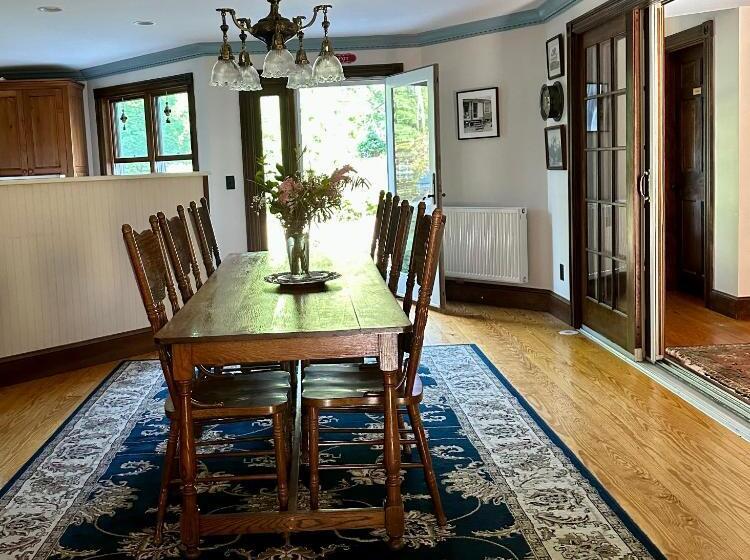 ベッドアンドブレックファースト The Inn At The Oaks