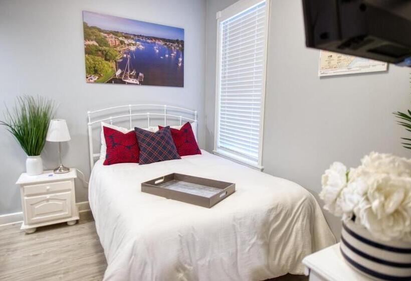 تختخواب و صبحانه Inn On Main Annapolis