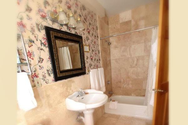 مبيت وإفطار Majestic