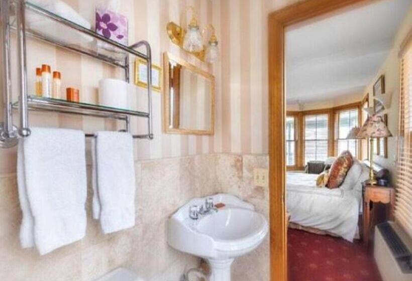 مبيت وإفطار Majestic