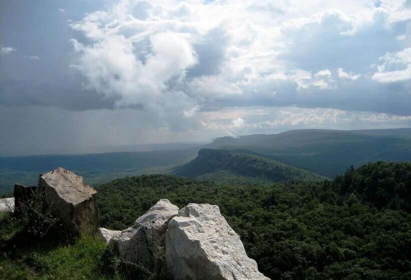 مبيت وإفطار Minnewaska Lodge