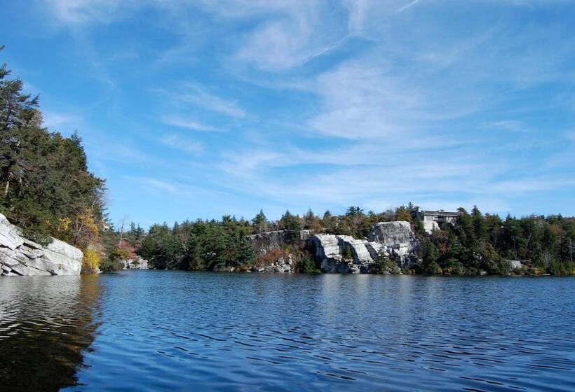 مبيت وإفطار Minnewaska Lodge