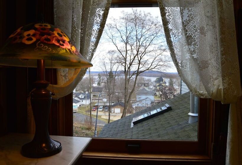 צימר Mont Rest Inn