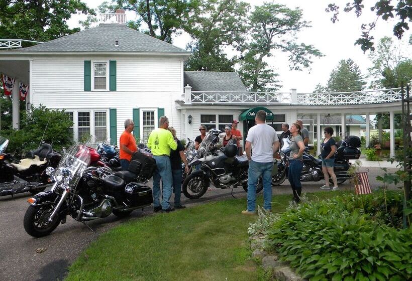 مبيت وإفطار Oak Park Inn