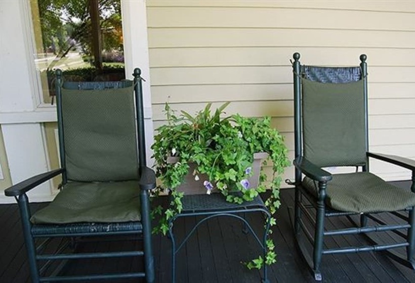 住宿加早餐  Rothschild Pound House Inn