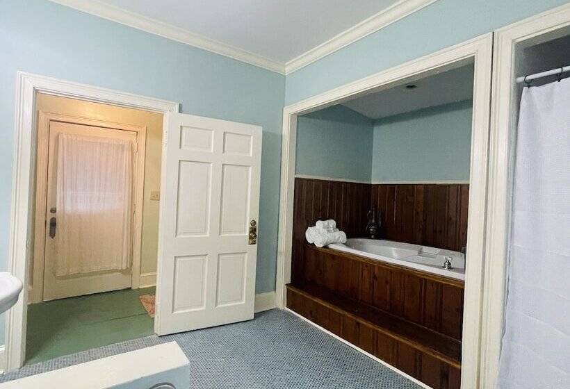 住宿加早餐  Rothschild Pound House Inn