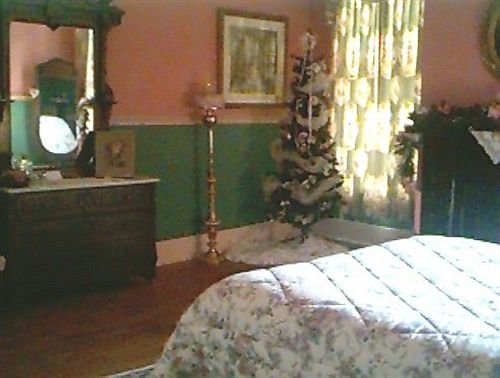 مبيت وإفطار Russell-cooper House