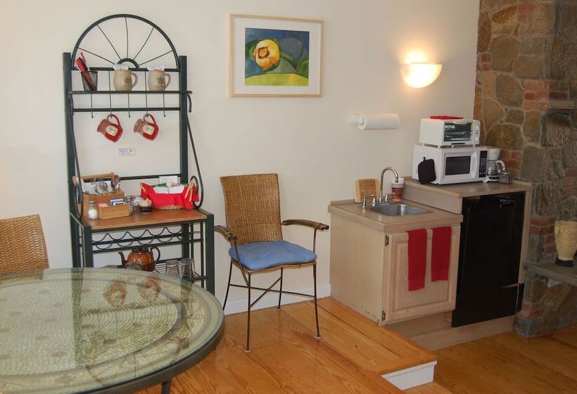 Bed and Breakfast Shaker Mill Inn